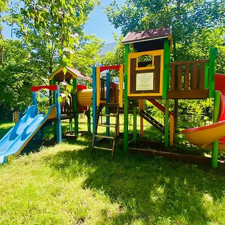 Sunny Family Lejlighed