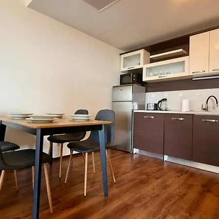 Sunny Family Lejlighed