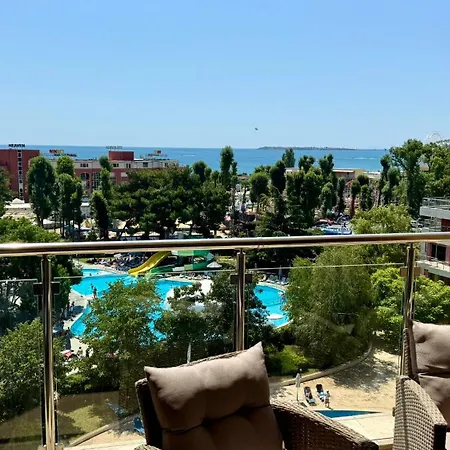 Sunny Family Апартамент *
