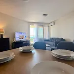 Apartament Sunny Family *