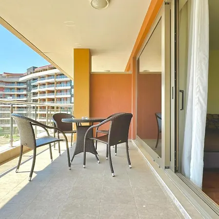 Sunny Family Apartament